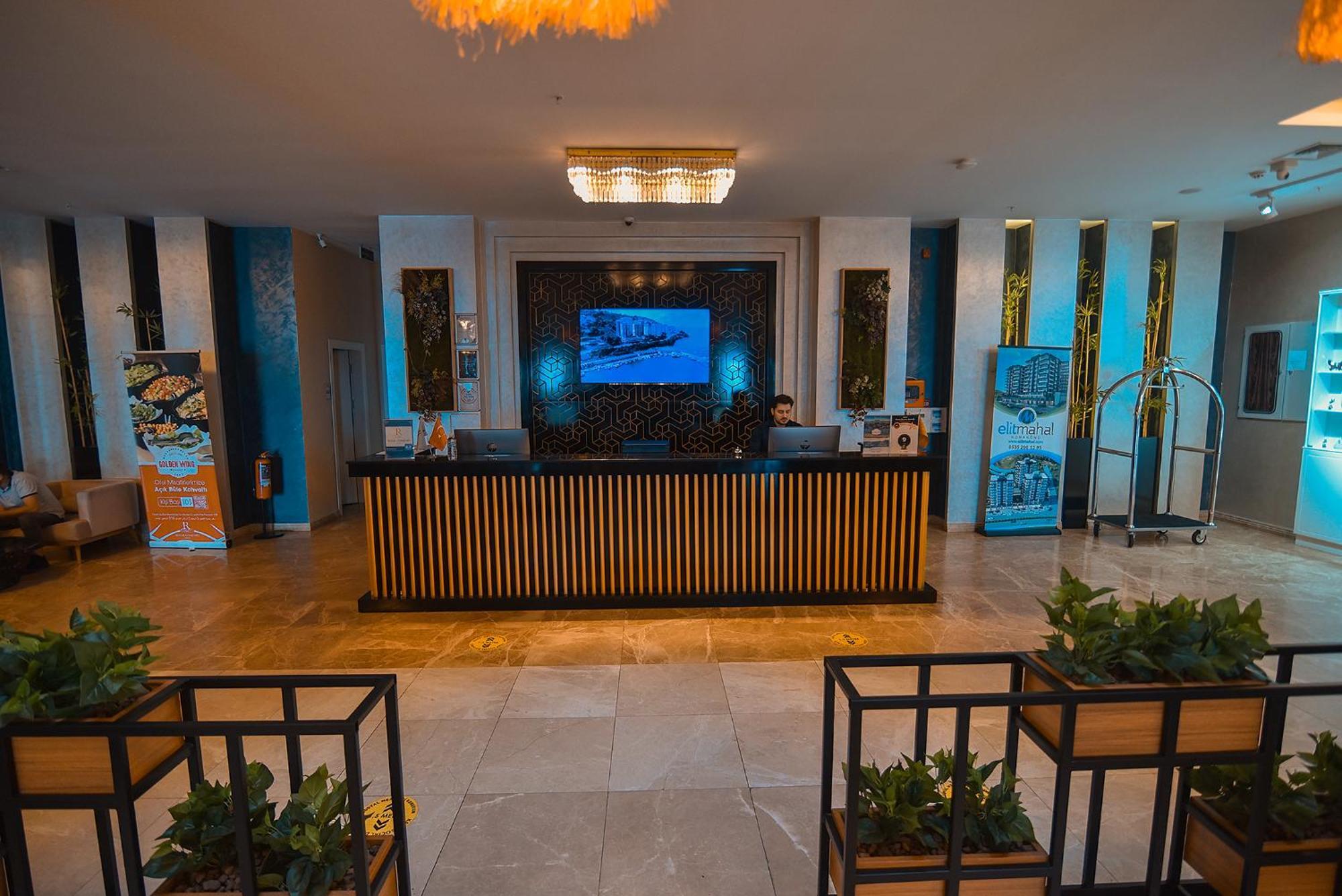 Royal Comfort Hotel Araklı Extérieur photo