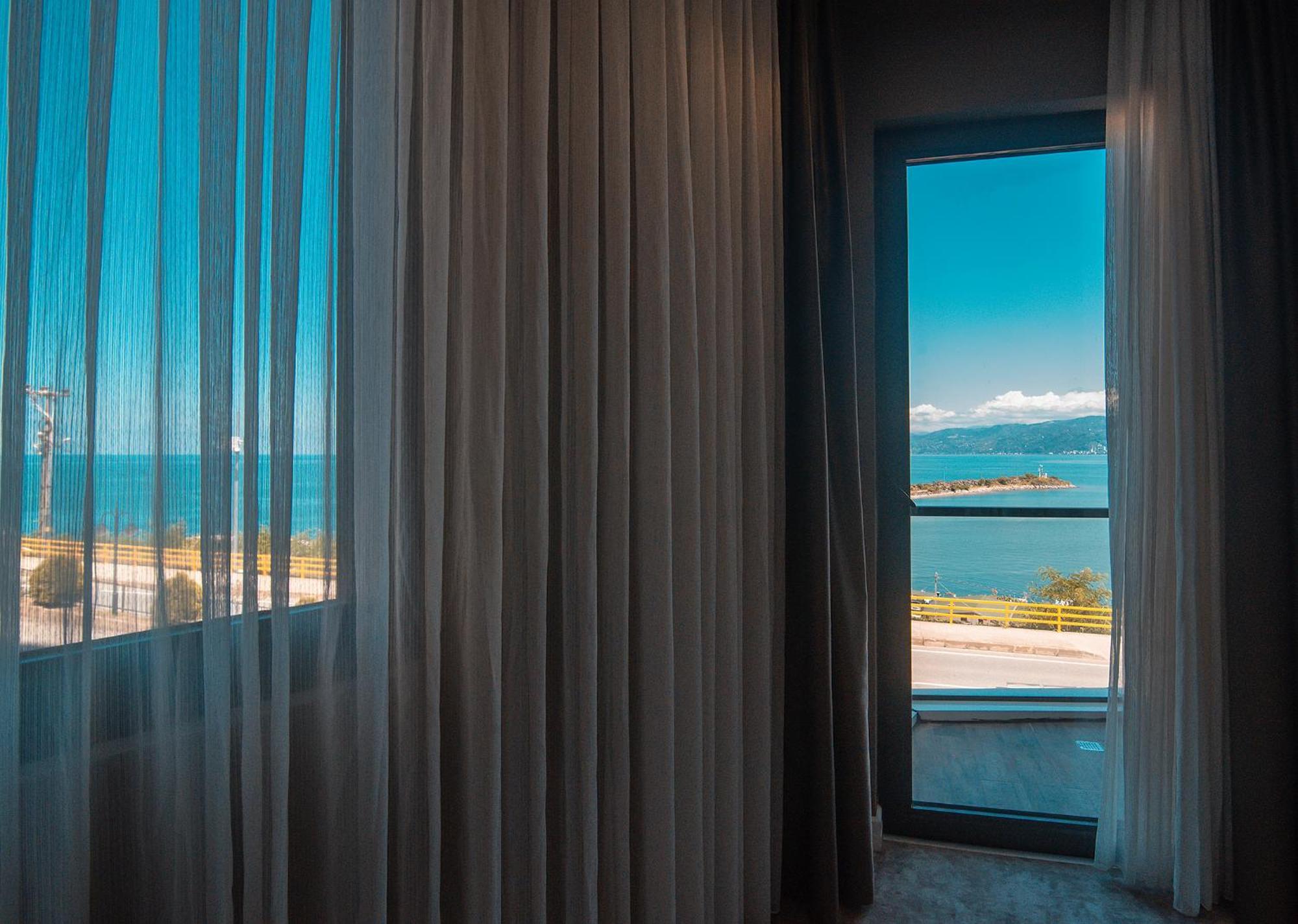 Royal Comfort Hotel Araklı Extérieur photo